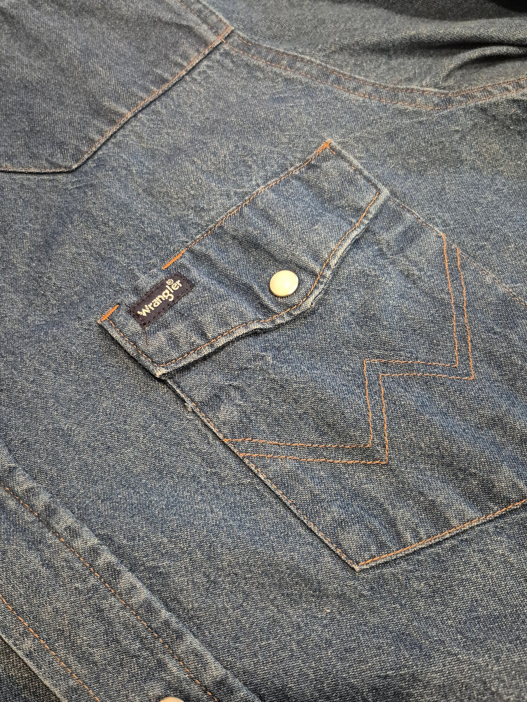VTG Wrangler denim shirt